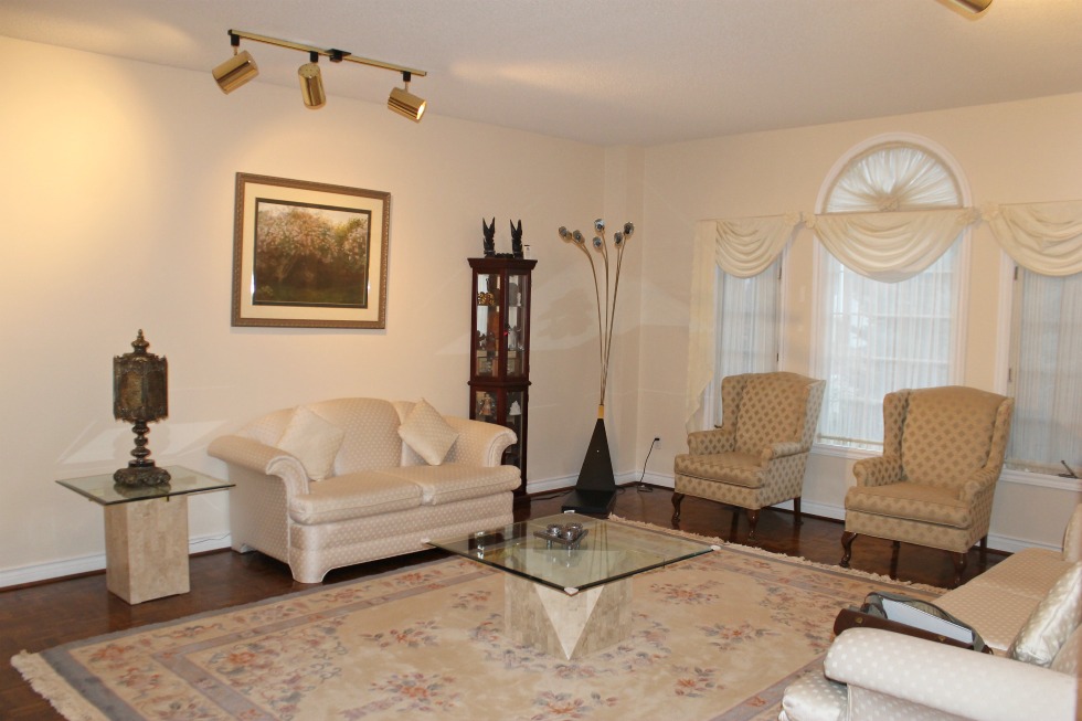 Gallery Toronto Home Staging Services REDESIGN4MORE REDESIGN4MORE